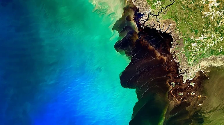 Вражаючі знімки Землі від NASA: Як супутник Landsat 7 фіксує чудеса планети